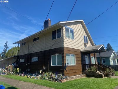 601 Ayers St
