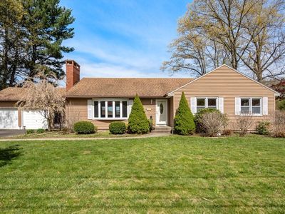 29 Llewellyn Dr