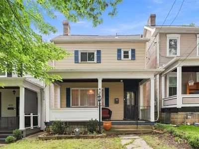 Property at 423 5th St, Oakmont, PA