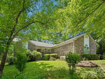 7 Saint Andrews Dr