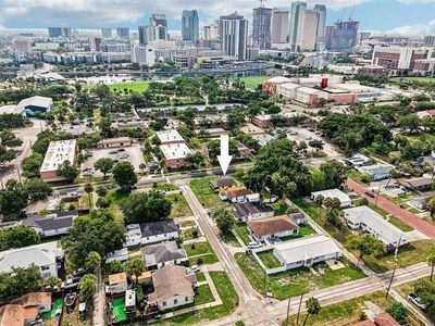 1002 W NASSAU STREET