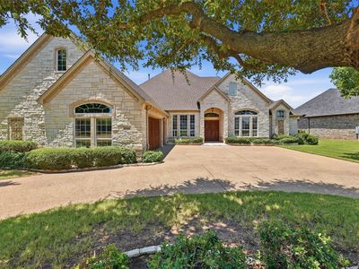 2703 Waters Edge Dr