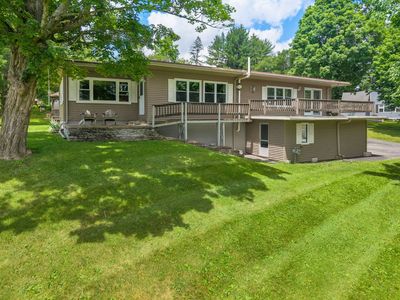 28 Lakeview Ave