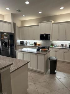 11692 Stonecreek Cir