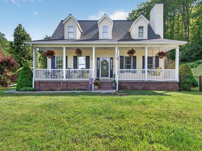 520 Mountain Lake Dr