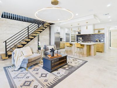 1905 Beaty Rd