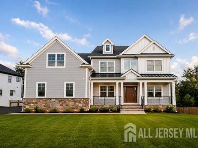 11 Scarlet Dr