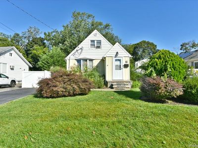 35 Montauk Drive