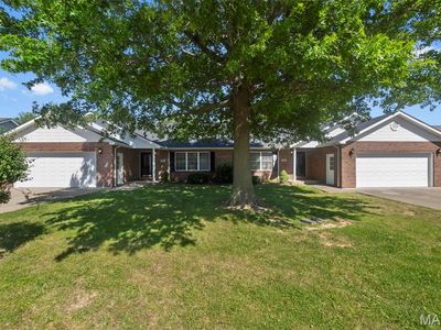 846 & 848 Aaron Dr