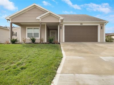 Property at 413 NE Poplar Ct, Oak Grove, MO