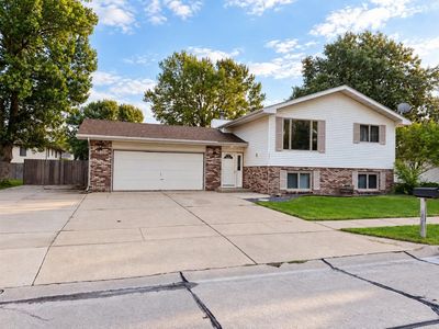 3251 Fairlane Ave