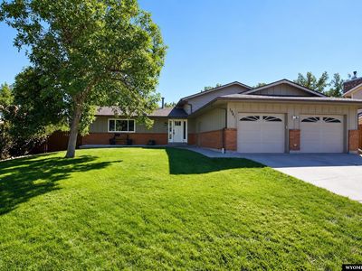 1981 Manor Dr