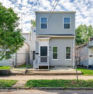 718 Camp St