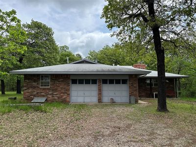 2 Lakewood Dr