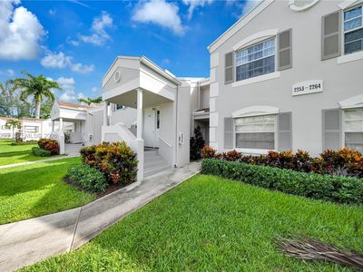 2257 SE 27th Dr #103