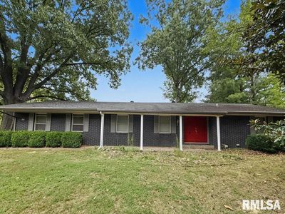 160 E Lake Dr