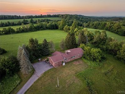 143 Lake Rd