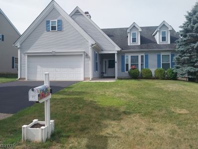 11 Strawberry Hill Rd