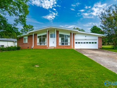 1217 Kingsway Rd SE