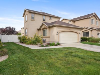 1898 W Pointe Meadow Loop