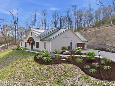 Property at 6 Cedar Crest Dr, Lock Haven, PA