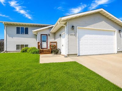 1016 16th Ave SW