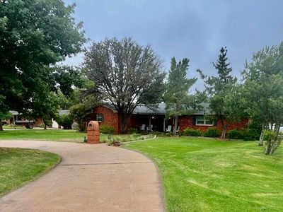 Property at 1213 Dallas St, Plainview, TX