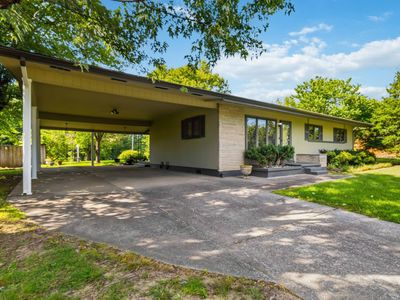 31 Garland Ave