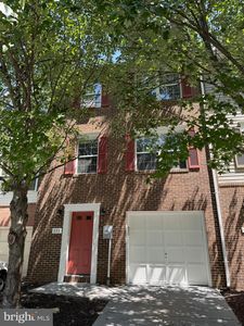 111 Ridge Ct