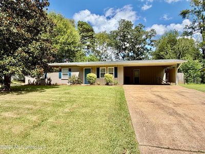 Property at 800 Bellevue St, Clinton, MS