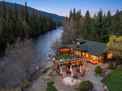 5634 Moyie River Rd