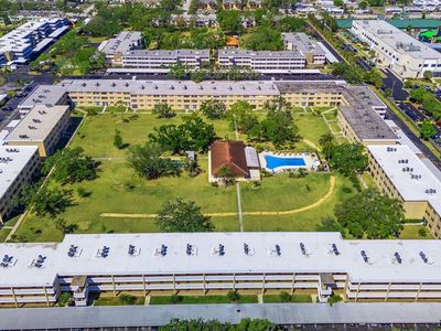 5080 Locust St NE APT 321