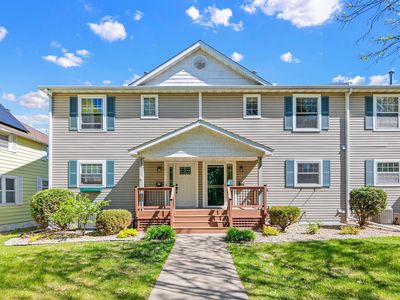 712 Stewart Ave