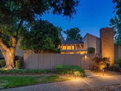 1455 University Ave