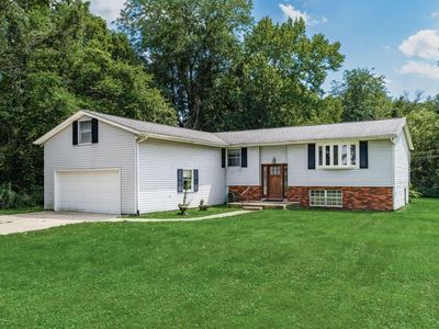 Property at 6609 Refugee Rd SW, Etna, OH