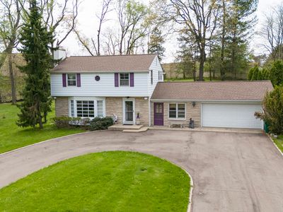 1734 Greenbriar Dr