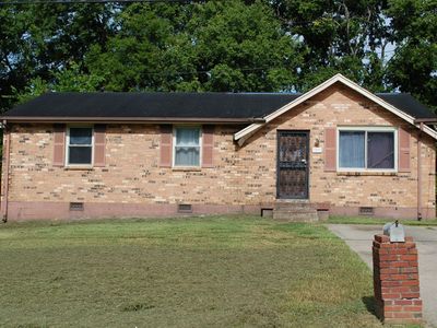 3239 Briarwick Dr