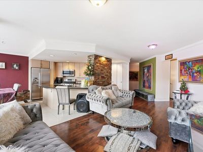 7004 Boulevard East Unit 8C