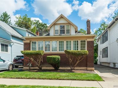 139 Humber Ave
