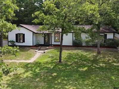 309 Lakeview Dr
