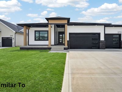 1435 NW Bull Run Ct
