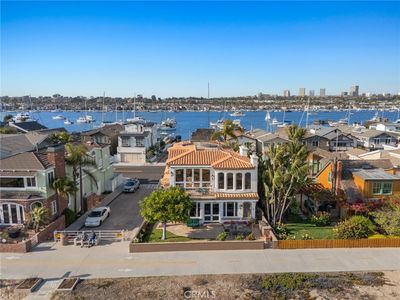 1201 E Balboa Blvd