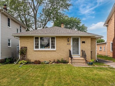 160 Parkhurst Blvd