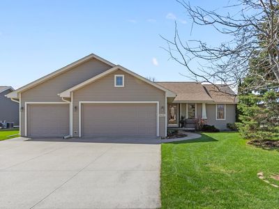 W6181 Sherwood Point Dr