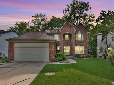 3288 Hickory Dr