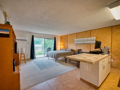 355 Kalanianaole Ave APT 221