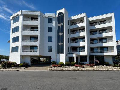 4401 Ocean Ave APT 201