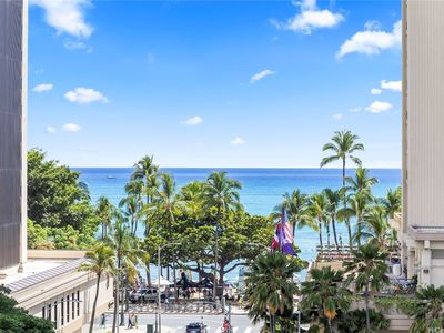 2427 Kuhio Ave #702