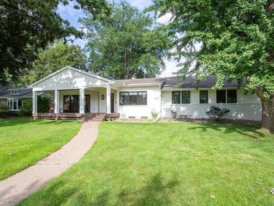 524 Mississippi River Blvd S