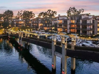 7126 Marina Pacifica Dr N